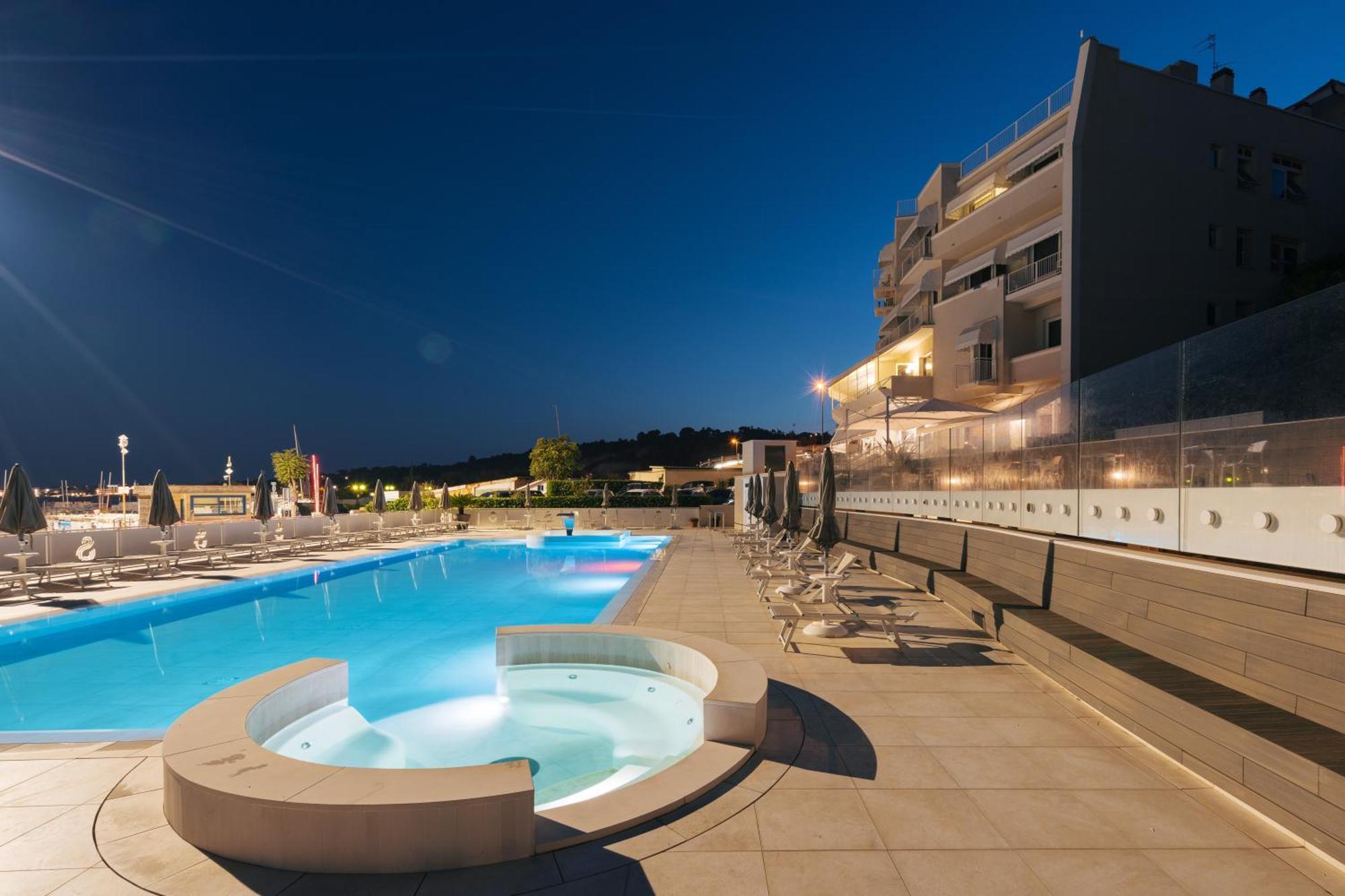 Hotel Scogliera 누마나 외부 사진