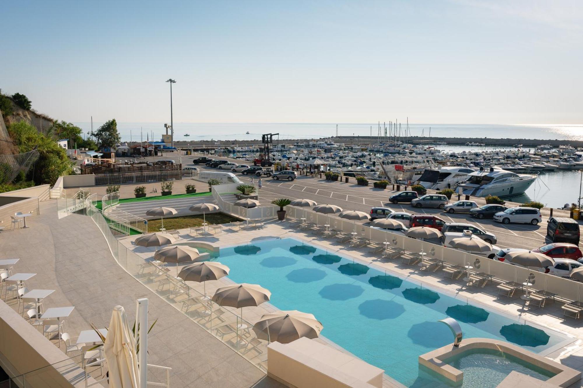 Hotel Scogliera 누마나 외부 사진