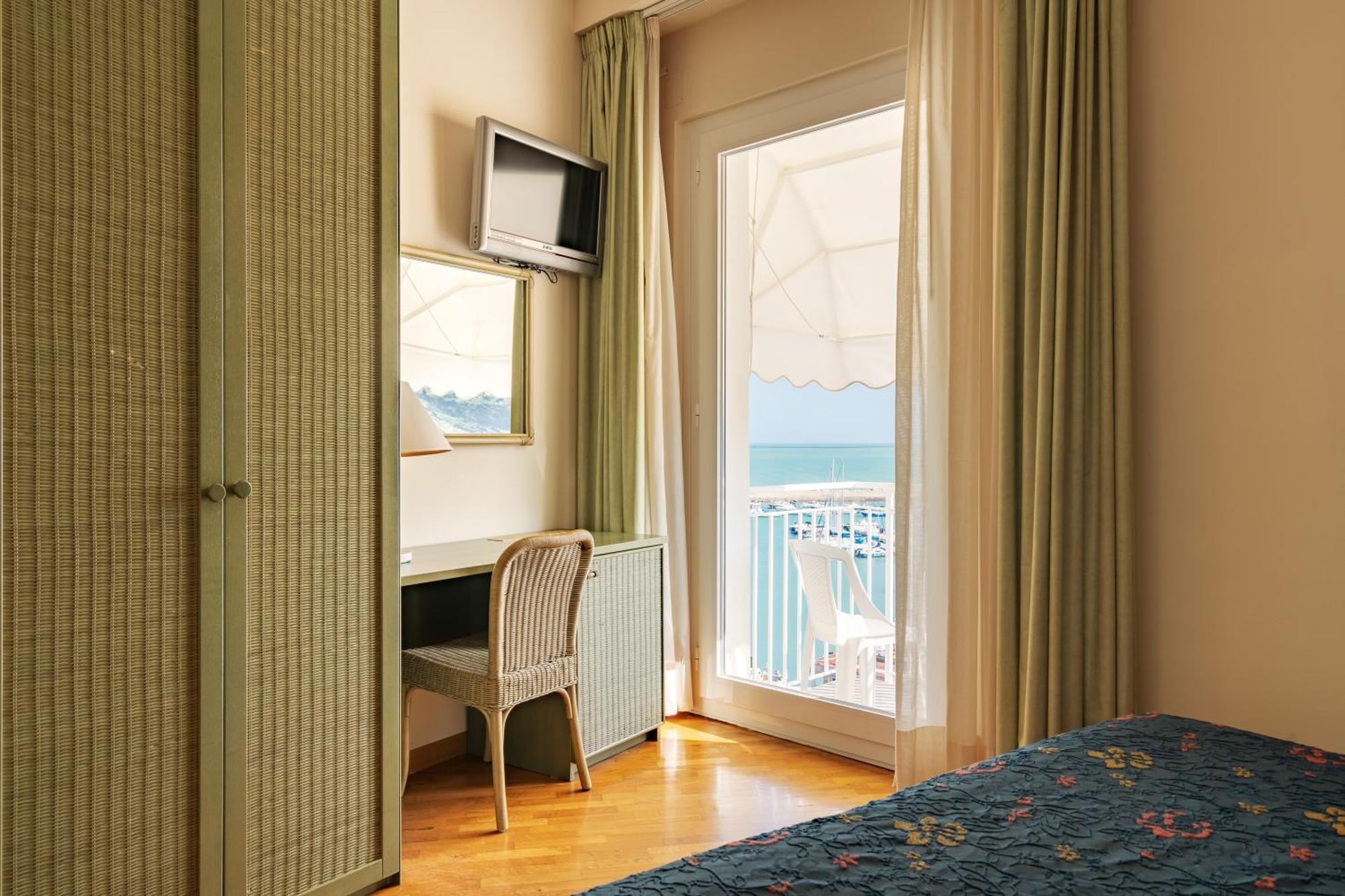 Hotel Scogliera 누마나 외부 사진